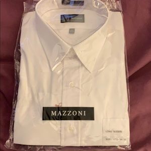 Men’s white long sleeve dress shirt